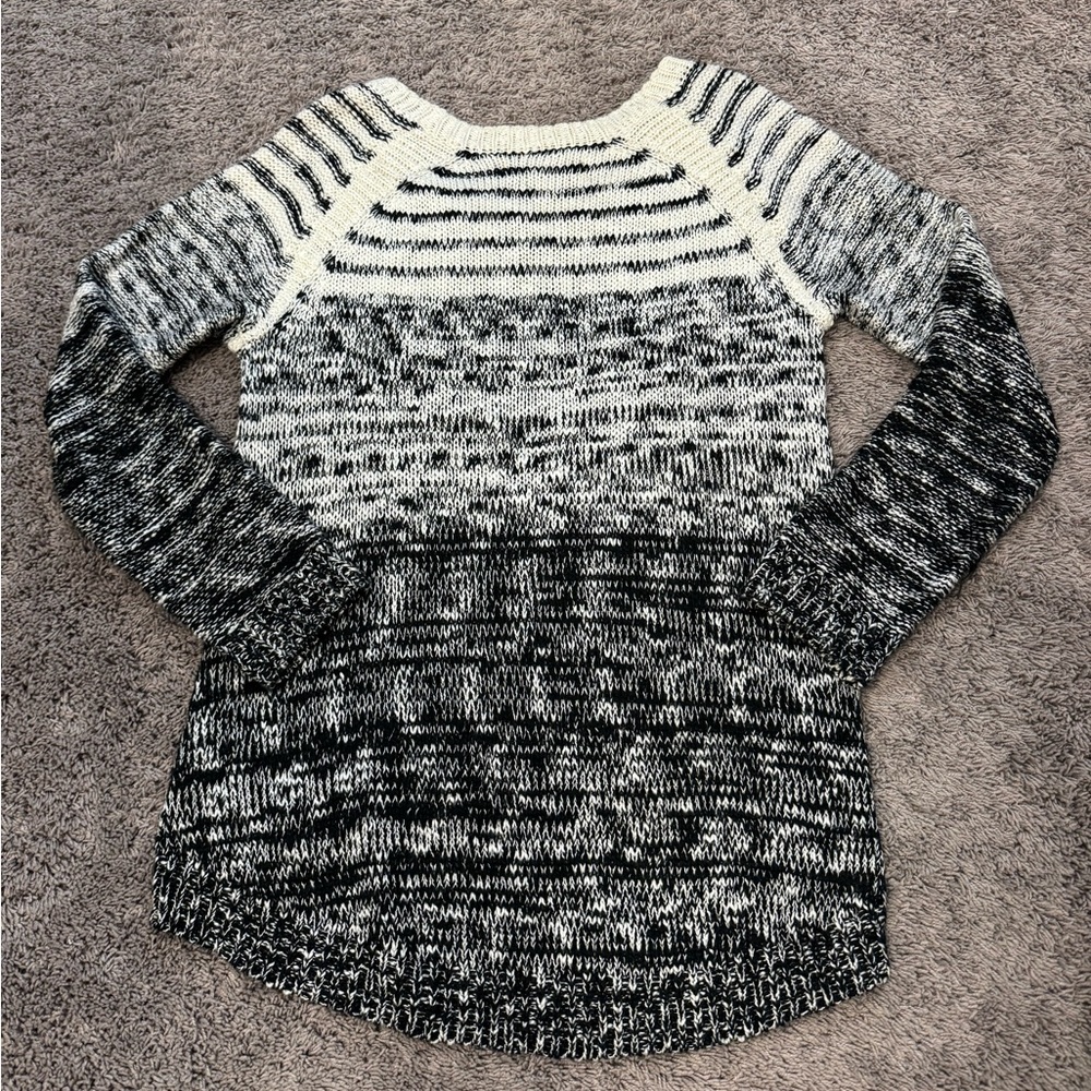 Sweater - Picture 3 of 4